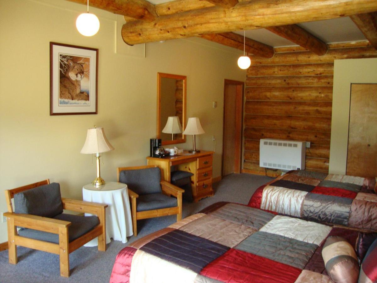 Helmcken Falls Lodge Cabin Rooms And Rv Park Clearwater Exteriér fotografie