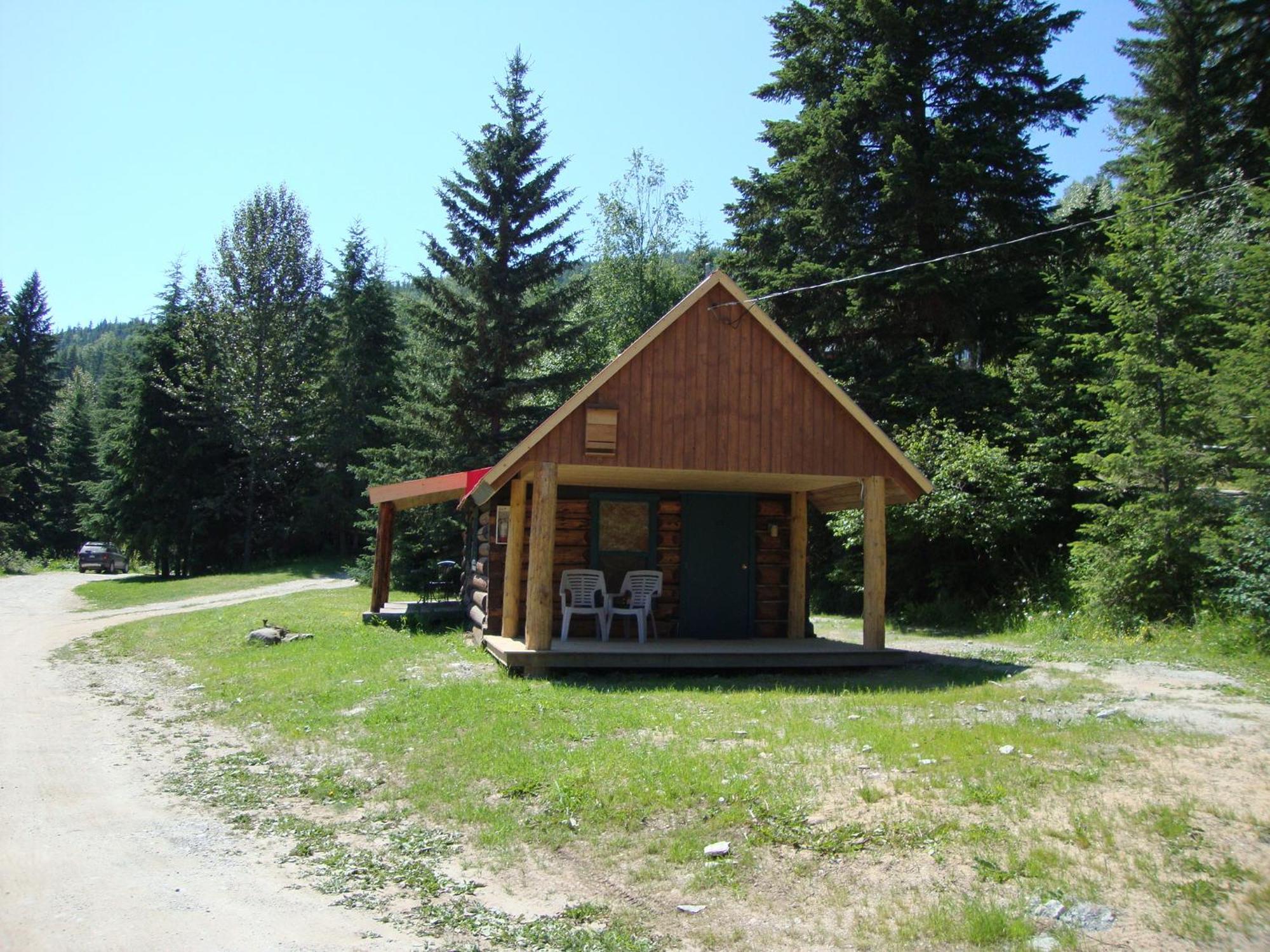 Helmcken Falls Lodge Cabin Rooms And Rv Park Clearwater Exteriér fotografie