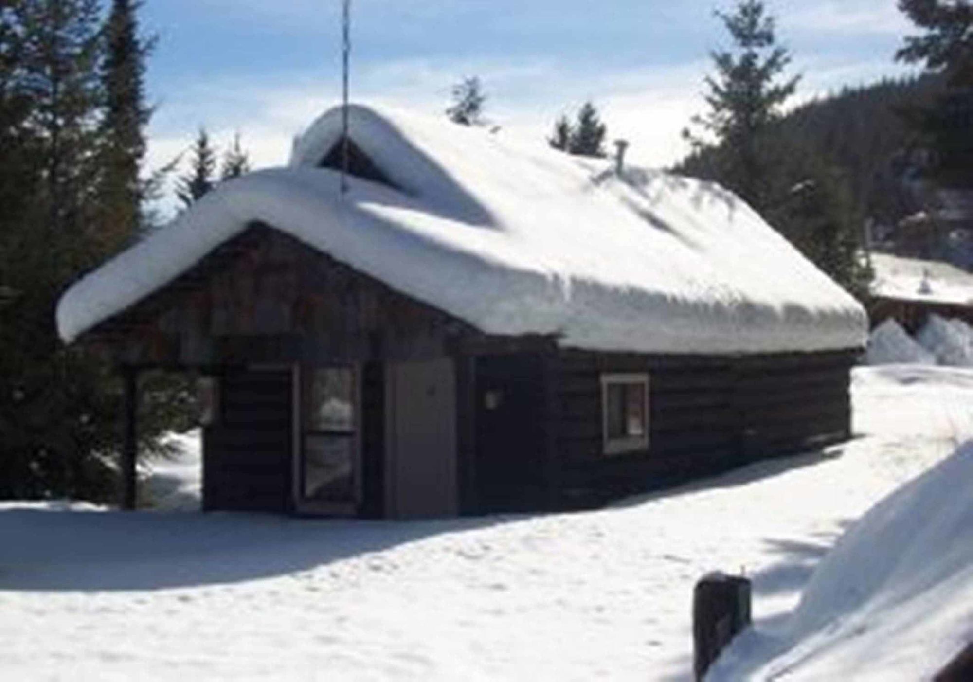 Helmcken Falls Lodge Cabin Rooms And Rv Park Clearwater Exteriér fotografie